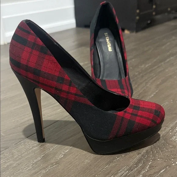 Le Chateau Black and Red Plaid Heels - Picture 5 of 5